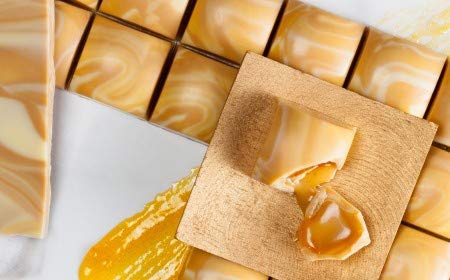 Callebaut Gold 30,4 % feinste belgische Karamell-Schokoladenstückchen 1 kg, im wiederverschließbaren Beutel